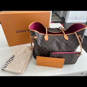 Neverfull GM tote bag. Only worn a handful of times. Like new condition.